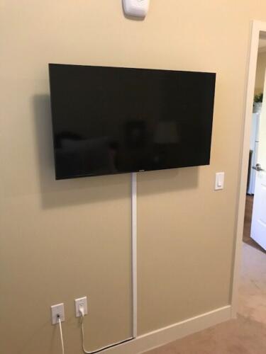 TV with plastic molding